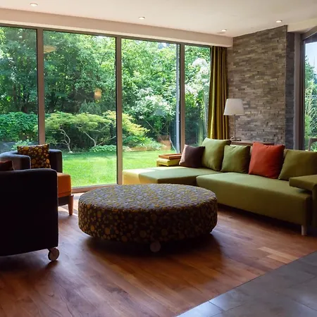 City Center Green Wave Escape Tour As Apartment
